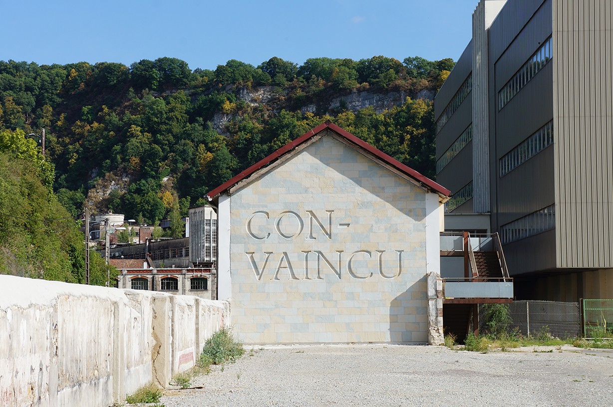revue-sur-mesure-art-dans-et-avec-lespace-public_thewa-convaincu.jpg